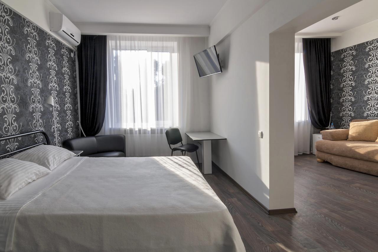 Centralny Hotel Kryvyj Rih Eksteriør billede